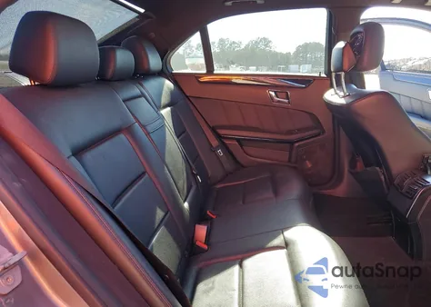 2010 Mercedes-Benz E 350 4Matic z USA, uszkodzony, nr VIN WDDHF8HB2AA108532